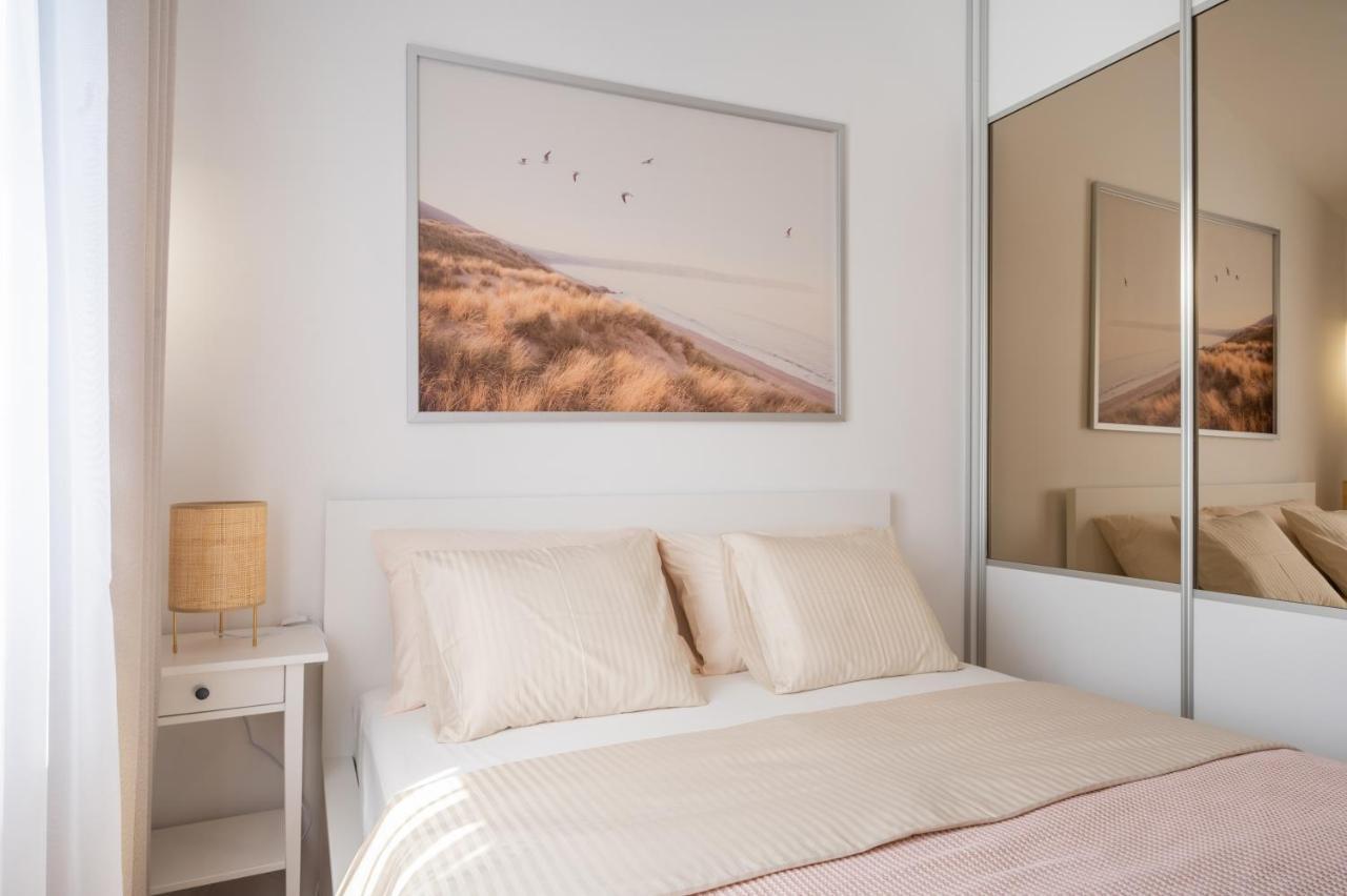 Apartment Tikvarin, Kastel Kambelovac Kaštela エクステリア 写真